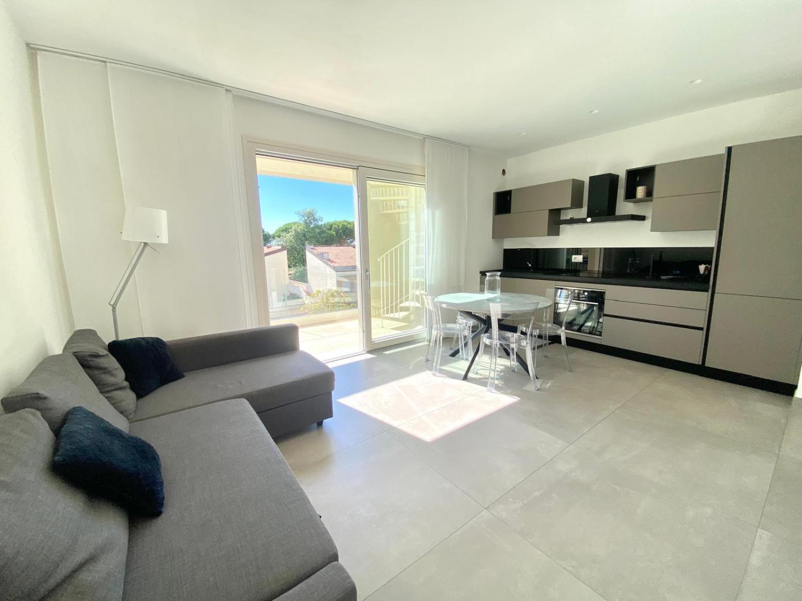 Venere Apartament تيرّينْيا المظهر الخارجي الصورة
